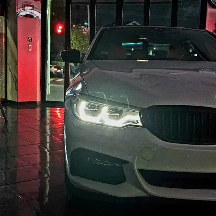BMW 520d 대전 전체랩핑 시공 카드레스스킨 전문샵 / 대전 중구 산성동