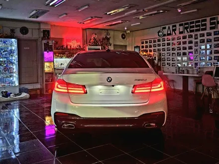 BMW 520d 대전 전체랩핑 시공 카드레스스킨 전문샵 / 대전 중구 산성동