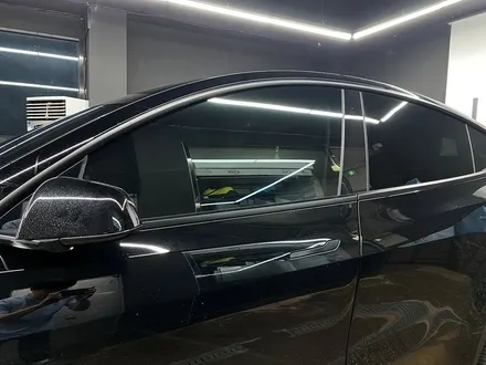 화정행신 모델 Y 썬팅 시공은 루마버텍스 삼송중앙점으로 / 고양 덕양구 삼송동