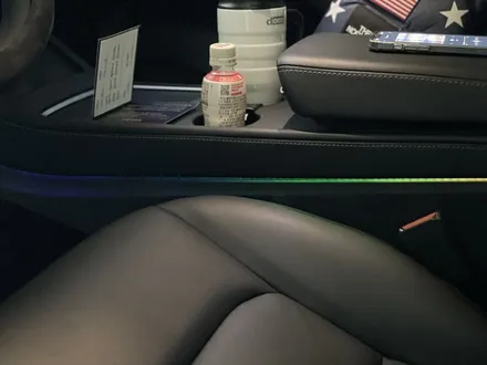 테슬라 모델Y 엠비언트 무빙 코더스로 내부꾸미기 / 대구시 수성구