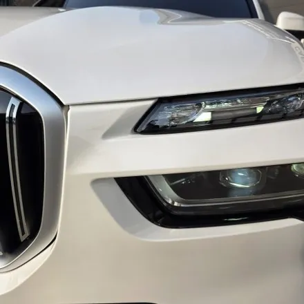 깔끔한 화이트 BMW X7 영업사원 서비스 대신 남양주 신차패키지 격조 있게 / 구리 토평동