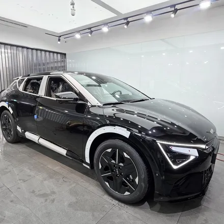 블랙 EV6 GT 라인에 이 농도 조합 너무 예쁘다! 솔라가드 퀀텀 전면 19% 측면 14% / 구리 토평동