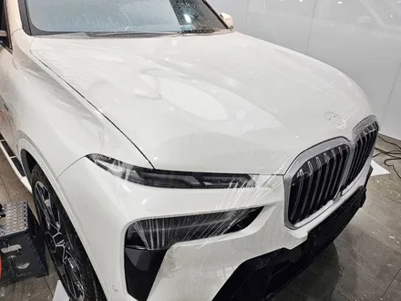 이보다 더 예쁠 수 없다! BMW X7 MSP 화이트 송파 썬팅 \'글라스틴트 레이니블루\' + 본넷 PPF 원큐에 시공 - 하이코어 카핏 / 구리 토평동