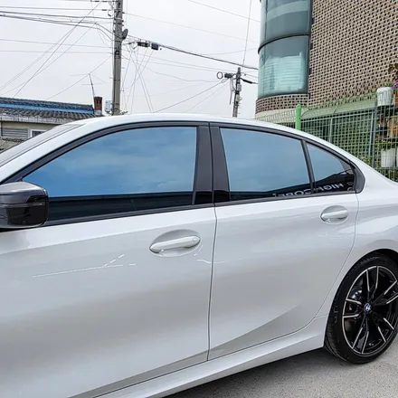 화이트 차량과 어울리는 반사 썬팅 글라스틴트 레이니블루 - BMW M340i LCi2 / 구리 토평동