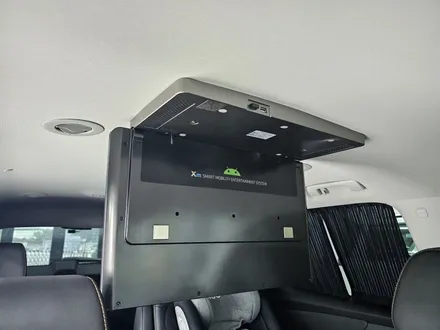 오산 평택 가성비있는 천정모니터 XM2200 EV10 [ 22인치 대형 모니터 ] 트레버스 차량 장착 / 평택시 진위면