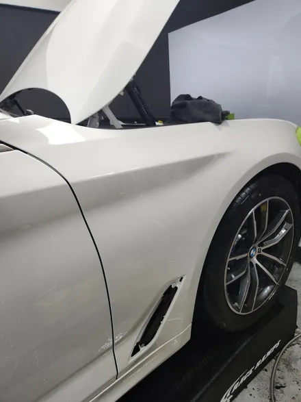 BMW 520I 알파인 화이트 PPF 프론트 패키지로 신차 컨디션 유지 ! / 서울 성북구 삼선동4가