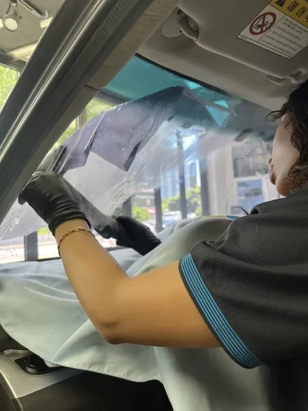 온산 스파크 썬팅 재시공 | 솔라가드 스모크 전면 35%, 측후면 15% | 🚗 보라색 변색 썬팅 교체, 솔라가드 스모크로 깔끔하게 복원 / 울산광역시 울주군