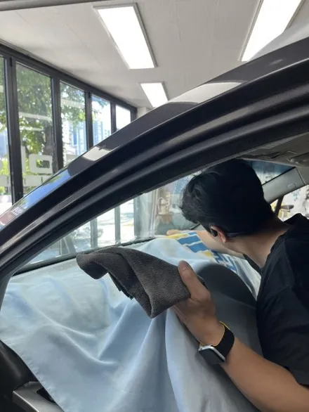 온산 스파크 썬팅 재시공 | 솔라가드 스모크 전면 35%, 측후면 15% | 🚗 보라색 변색 썬팅 교체, 솔라가드 스모크로 깔끔하게 복원 / 울산광역시 울주군