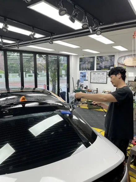 온산공단 스팅어 루프 블랙ppf  | 랩핑보다 오래가는 프리미엄 선택 | 🚙 광택과 방어력을 동시에! 스팅어 루프 블랙 PPF 작업 후기 / 울산광역시 울주군