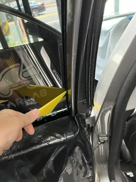 진하 에쿠스 전체 썬팅 재시공  | 솔라가드 수프림 전면 30%, 측후면 10% | 🚙 기포·갈색 변색 제거 후 솔라가드 수프림으로 새단장 / 울산광역시 울주군
