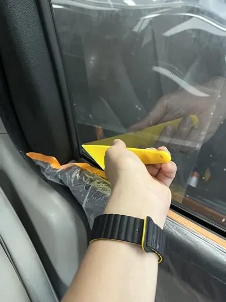 덕신 그랜드 카니발 전체 썬팅 재시공 | 솔라가드 차콜 전체 13% | 🚙 보라색 변색 해결, 차콜 13%로 프라이버시까지 / 울산광역시 울주군