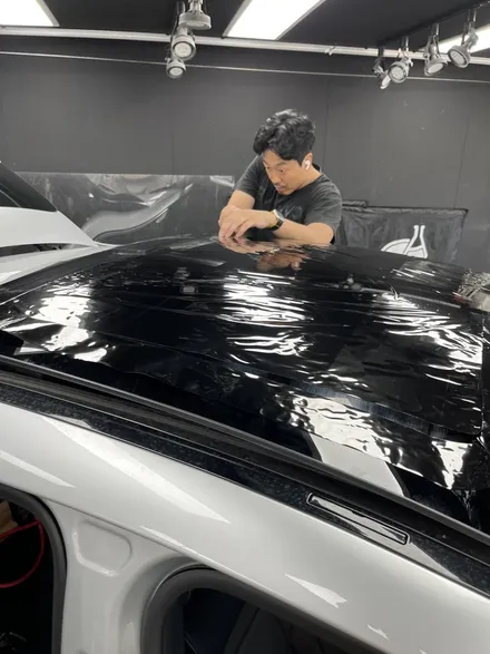 온양 벤츠 GLC 반사썬팅 재시공 & 썬루프 시공 | 🚗 비반사에서 반사로, 벤츠 GLC 반사썬팅으로 완성된 프리미엄 룩 / 울산광역시 울주군