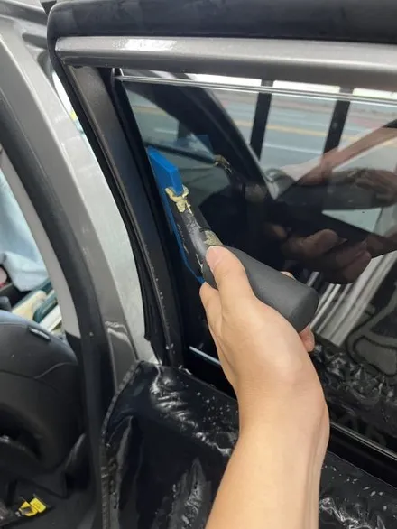 진하 에쿠스 전체 썬팅 재시공  | 솔라가드 수프림 전면 30%, 측후면 10% | 🚙 기포·갈색 변색 제거 후 솔라가드 수프림으로 새단장 / 울산광역시 울주군
