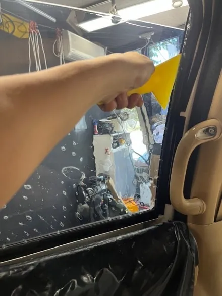 온산 카니발 리무진 전체 반사 썬팅 재시공 | 민생회복소비쿠폰 민생 지원금 사용처 | 🚘 8년 된 썬팅 교체, 반사필름으로 다시 태어난 카니발 리무진 / 울산광역시 울주군
