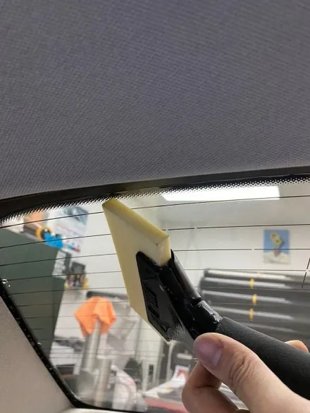 울산썬팅 벤츠c클래스 썬팅 재시공 작업 진행 / 울산광역시 울주군
