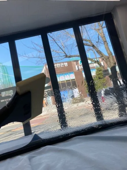 울산썬팅 벤츠c클래스 썬팅 재시공 작업 진행 / 울산광역시 울주군