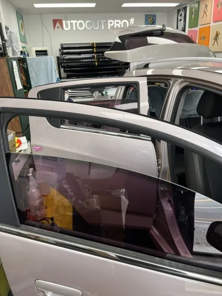 청량 스파크 전체 썬팅 재시공 | 솔라가드 스모크 전면 35%, 측후면 15% | 🚗 사이드미러가 안 보일 정도? 스파크 썬팅 교체!! 운전 시야 방해하는 오래된 썬팅 / 울산광역시 울주군