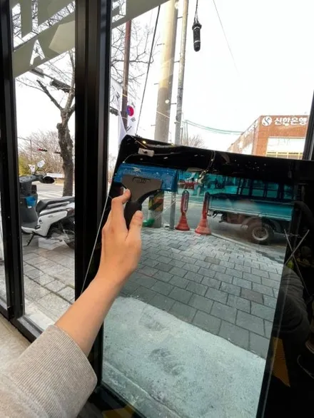온산 제네시스 eq900 전면 유리 교환 + 낙진제거 + 썬팅 + 광택 / 📮 제네시스 썬팅 , 낙진 제거 후 광택에 유리교환까지 풀 작업 비용은? / 울산광역시 울주군
