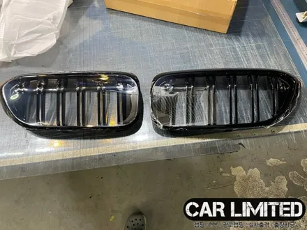 BMW 520D 유광 블랙 그릴 교환 / 인천랩핑 / 구월동랩핑 / 랩핑 / 카 리미티드[CAR LIMITED] / 인천, 부평, 부천