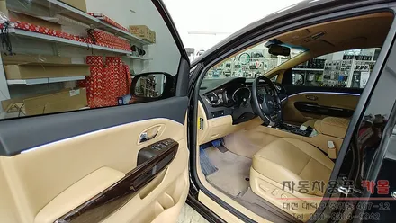 올뉴카니발 더뉴카니발 실내 무드등을 비노출 DMX엠비언트로 꾸며 드립니다. / 대전 대덕
