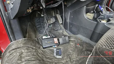 대전 뉴스포티지 원격시동 경보기와 스타트버튼 장착 이지카 2Way E3-B 세미양방향 리모컨 / 대전 대덕