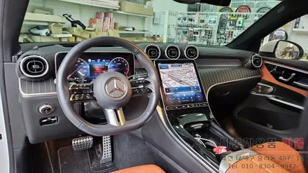 대전 2024 벤츠 GLC 300 쿠페 X254 송풍구 엠비언트와 대시보드 콘솔 사이드 가니쉬 Y존 엠비언트 시공 / 대전 대덕