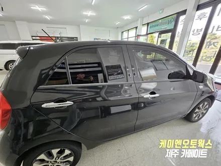 모닝 자동차 빛 바램, 기포 현상 심한 썬팅지 제거 후 나노필름 NF4 필름지 재시공 작업 / 제주시 오라삼동
