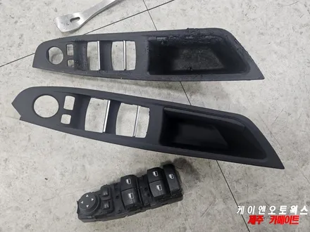 제주 BMW 5시리즈 사이드미러 유리 파손 옵틱글라스 광각 미러 교체, 끈적이는 도어 손잡이 교체 / 제주시 오라삼동