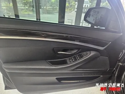 제주 BMW 5시리즈 사이드미러 유리 파손 옵틱글라스 광각 미러 교체, 끈적이는 도어 손잡이 교체 / 제주시 오라삼동