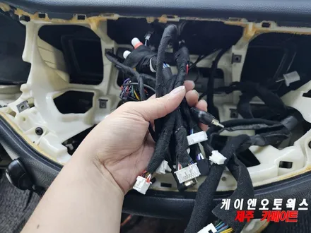 제주 제네시스BH 리드아이 T4 안드로이드 올인원, 어라운드뷰 설치 작업기 / 제주시 오라삼동