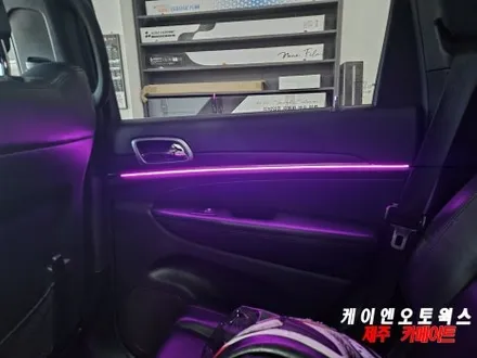 지프 그랜드 체로키 비노출 엠비언트 RGB 핸드폰 앱 제어 시공 후기 / 제주시 오라삼동