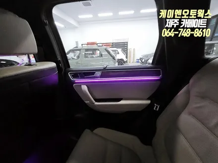 제주 폭스바겐 투아렉 비노출 엠비언트 시공, 아이나비 Z8000 블랙박스 설치 / 제주시 오라삼동