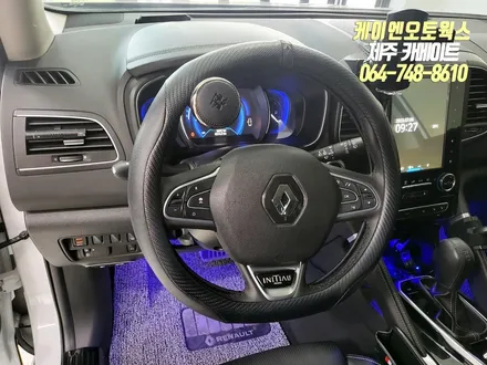제주 QM6 순정 전동트렁크, 2열 엠비언트 무드등, 혼캡 르노룩 교체 작업 / 제주시 오라삼동