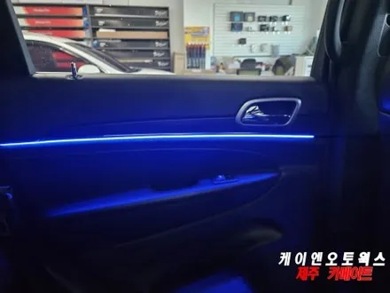 지프 그랜드 체로키 비노출 엠비언트 RGB 핸드폰 앱 제어 시공 후기 / 제주시 오라삼동