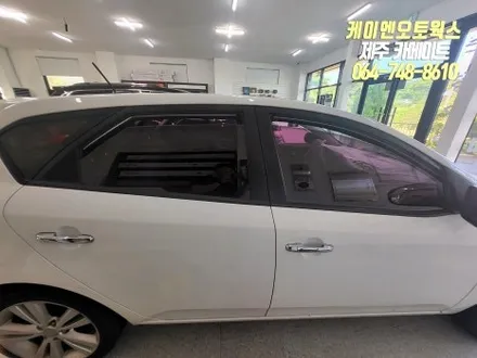 제주 기아 포르테 해치백 레이노 프레스토 R2 썬팅 재시공 작업 / 제주시 오라삼동