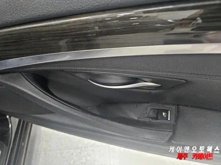 제주 BMW 5시리즈 사이드미러 유리 파손 옵틱글라스 광각 미러 교체, 끈적이는 도어 손잡이 교체 / 제주시 오라삼동