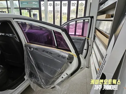 아이오닉 보라빛 변색 필름, 레이노 프레스토 R1 열차단 틴팅지 썬팅 재시공 / 제주시 오라삼동