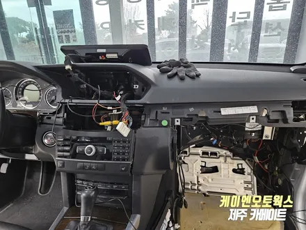 벤츠 E200 직구 안드로이드 올인원 네비게이션 DIY 실패 차량 작업 후기! / 제주시 오라삼동