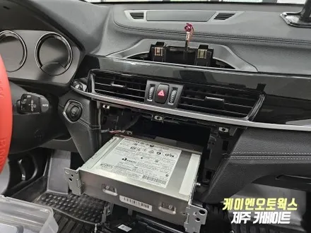 BMW 14.9인치 대형 모니터 적용 안드로이드 올인원 네비게이션 설치 작업 / 제주시 오라삼동
