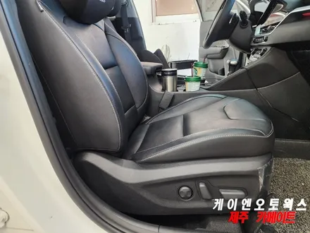 니로 자동차 운전석 메모리시트, 조수석 전동시트 업그레이드 후 워크인 스위치 시공 작업 / 제주시 오라삼동