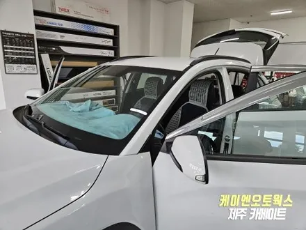 제주 코나 자동차 색변한 필름지 제거 후 가성비 나노필름 NF4 제품 썬팅 재시공 / 제주시 오라삼동
