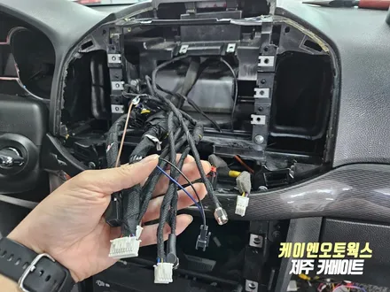 쉐보레 캡티바 케이픽 안드로이드 올인원 네비, 후방카메라, 딥플라이 블랙박스 설치 작업 / 제주시 오라삼동