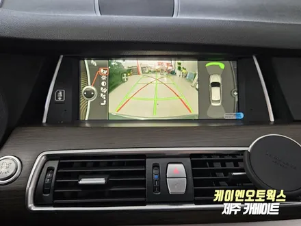 제주 BMW 5GT 고객님 소유 안드로이드 올인원 제품 장착 작업 / 제주시 오라삼동