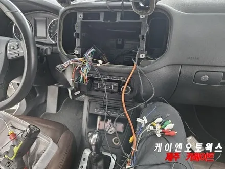 제주 폭스바겐 티구안 차량 안드로이드 올인원, 후방카메라 설치 작업 / 제주시 오라삼동