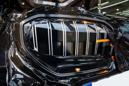 부산랩핑 bmw g60 520i 신형 5시리즈 그릴 크롬죽이기