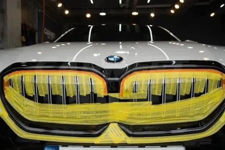 [공지] 부산 BMW 그릴 랩핑 5시리즈 G60 아이코닉글로우 시공 / 부산 명지동