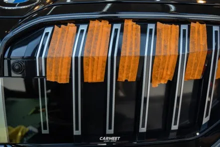 부산랩핑 bmw g60 520i 신형 5시리즈 그릴 크롬죽이기