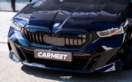 부산랩핑 bmw g60 520i 신형 5시리즈 그릴 크롬죽이기
