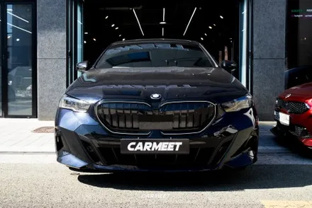 부산랩핑 bmw g60 520i 신형 5시리즈 그릴 크롬죽이기