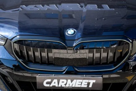 부산랩핑 bmw g60 520i 신형 5시리즈 그릴 크롬죽이기